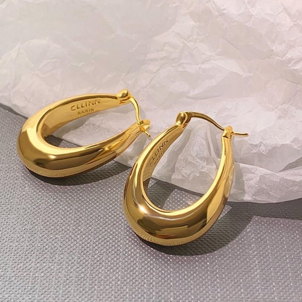 Celine Bold Hoop Earrings in Gold